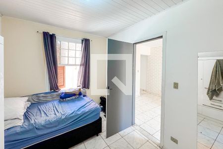 Casa à venda com 264m², 6 quartos e 2 vagas Casa à venda com 264m², 6 quartos e 2 vagasQuarto 3 Superior