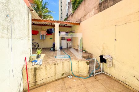 Casa à venda com 264m², 6 quartos e 2 vagas Casa à venda com 264m², 6 quartos e 2 vagasQuintal Superior