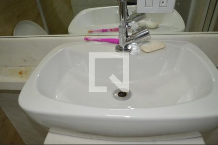 Casa à venda com 110m², 2 quartos e sem vagaBanheiro da Suíte