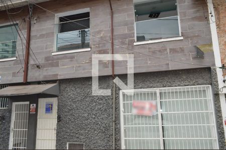 Casa à venda com 110m², 2 quartos e sem vaga Casa à venda com 110m², 2 quartos e sem vagaFachada + Plaquinha