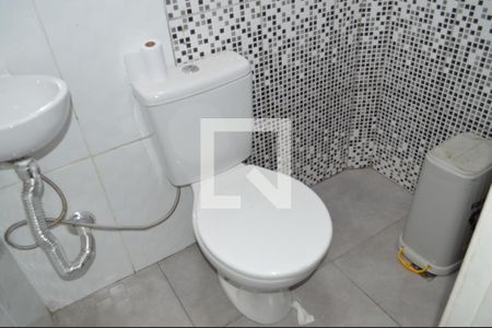 Casa à venda com 110m², 2 quartos e sem vagaBanheiro 1