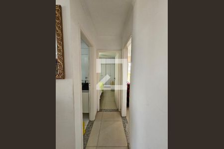 Apartamento à venda com 75m², 2 quartos e 1 vagaCorredor
