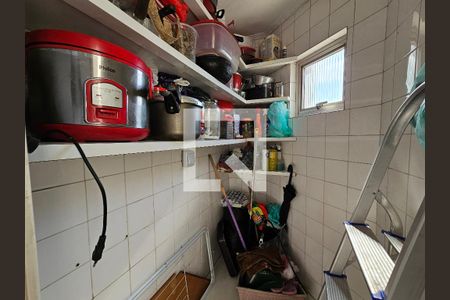 Apartamento à venda com 75m², 2 quartos e 1 vagaDispensa