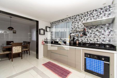 Casa à venda com 242m², 3 quartos e 2 vagas Casa à venda com 242m², 3 quartos e 2 vagasCozinha