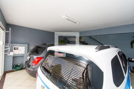 Casa à venda com 242m², 3 quartos e 2 vagas Casa à venda com 242m², 3 quartos e 2 vagasÁrea externa