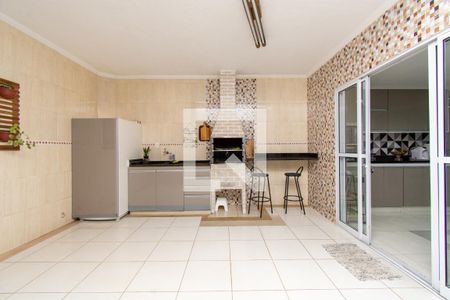 Casa à venda com 242m², 3 quartos e 2 vagas Casa à venda com 242m², 3 quartos e 2 vagasChurrasqueira