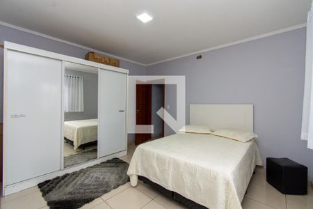 Casa à venda com 242m², 3 quartos e 2 vagas Casa à venda com 242m², 3 quartos e 2 vagasQuarto 3