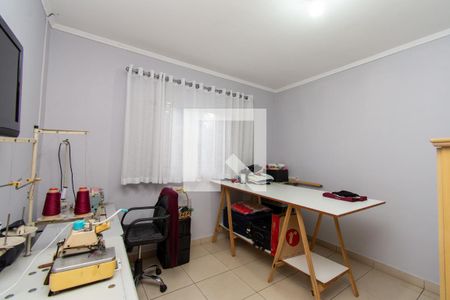 Casa à venda com 242m², 3 quartos e 2 vagas Casa à venda com 242m², 3 quartos e 2 vagasQuarto 2
