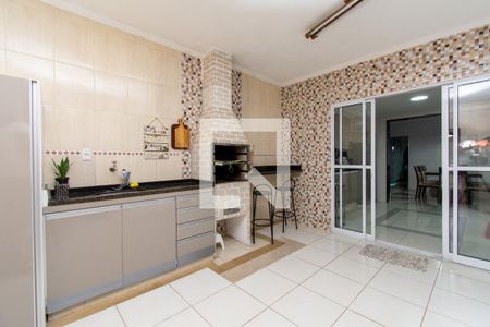 Casa à venda com 242m², 3 quartos e 2 vagas Casa à venda com 242m², 3 quartos e 2 vagasChurrasqueira