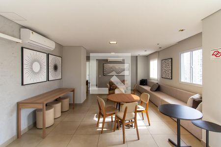 Apartamento para alugar com 29m², 1 quarto e sem vaga Apartamento para alugar com 29m², 1 quarto e sem vagaÁrea comum - Salão de festas