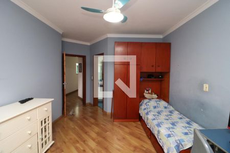 Casa à venda com 550m², 3 quartos e 6 vagasQuarto 2