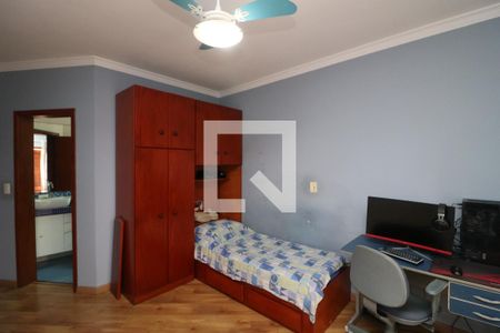 Casa à venda com 550m², 3 quartos e 6 vagasQuarto 2