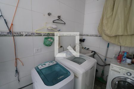 Casa à venda com 550m², 3 quartos e 6 vagasÁrea de Serviço