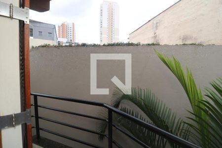 Casa à venda com 550m², 3 quartos e 6 vagasQuarto 2 Sacada