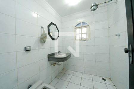 Casa à venda com 237m², 3 quartos e 5 vagasBanheiro garagem