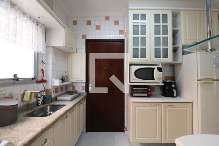 Apartamento para alugar com 100m², 4 quartos e 2 vagas Apartamento para alugar com 100m², 4 quartos e 2 vagasCozinha