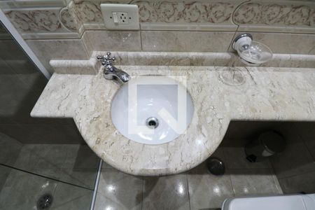 Apartamento para alugar com 100m², 4 quartos e 2 vagas Apartamento para alugar com 100m², 4 quartos e 2 vagasBanheiro da Suíte 2