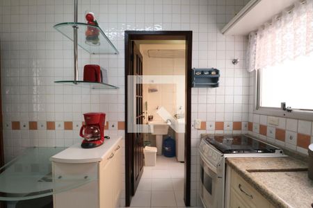 Apartamento para alugar com 100m², 4 quartos e 2 vagas Apartamento para alugar com 100m², 4 quartos e 2 vagasCozinha