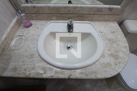 Apartamento para alugar com 100m², 4 quartos e 2 vagas Apartamento para alugar com 100m², 4 quartos e 2 vagasBanheiro da Suíte