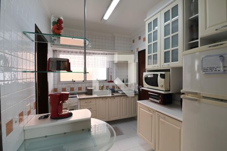 Apartamento para alugar com 100m², 4 quartos e 2 vagas Apartamento para alugar com 100m², 4 quartos e 2 vagasCozinha