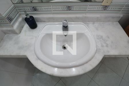 Apartamento para alugar com 100m², 4 quartos e 2 vagas Apartamento para alugar com 100m², 4 quartos e 2 vagasBanheiro Social