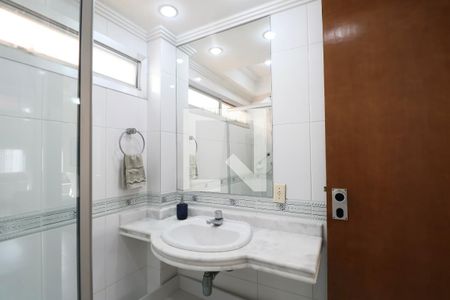 Apartamento para alugar com 100m², 4 quartos e 2 vagas Apartamento para alugar com 100m², 4 quartos e 2 vagasBanheiro Social