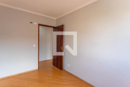 Casa 1 - Quarto  de casa para alugar com 5 quartos, 343m² em Taboão, Diadema
