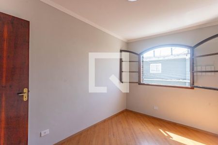 Casa 1 - Quarto  de casa para alugar com 5 quartos, 343m² em Taboão, Diadema