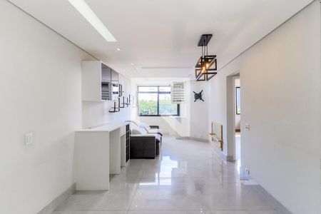 Sala de apartamento à venda com 1 quarto, 65m² em Santo Amaro, São Paulo