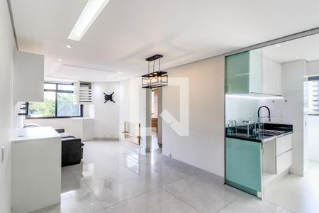 Sala de apartamento à venda com 1 quarto, 65m² em Santo Amaro, São Paulo