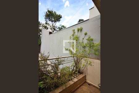 Casa à venda com 169m², 3 quartos e 2 vagasQuarto 3 Sacada 