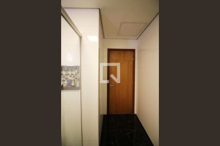 Casa à venda com 169m², 3 quartos e 2 vagasBanheiro Social