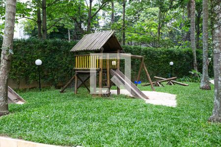 Apartamento à venda com 197m², 4 quartos e 3 vagasÁrea comum - Playground