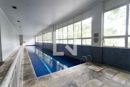 Apartamento à venda com 197m², 4 quartos e 3 vagasÁrea comum - Piscina