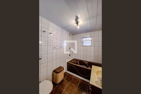 Casa à venda com 250m², 5 quartos e 3 vagasBanheiro