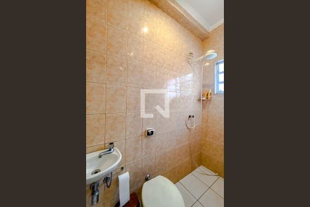 Casa à venda com 250m², 5 quartos e 3 vagasBanheiro da Suíte