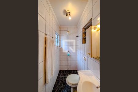 Casa à venda com 250m², 5 quartos e 3 vagasBanheiro da Suíte