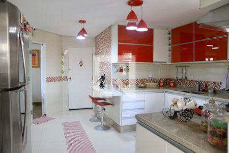 Apartamento à venda com 121m², 3 quartos e 2 vagas Apartamento à venda com 121m², 3 quartos e 2 vagasCozinha