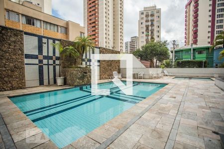 Apartamento à venda com 121m², 3 quartos e 2 vagas Apartamento à venda com 121m², 3 quartos e 2 vagasÁrea comum - Piscina