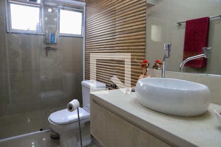 Apartamento à venda com 121m², 3 quartos e 2 vagas Apartamento à venda com 121m², 3 quartos e 2 vagasBanheiro Social