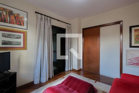 Apartamento à venda com 156m², 4 quartos e 3 vagasQuarto 2