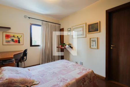 Apartamento à venda com 156m², 4 quartos e 3 vagasSuíte 2