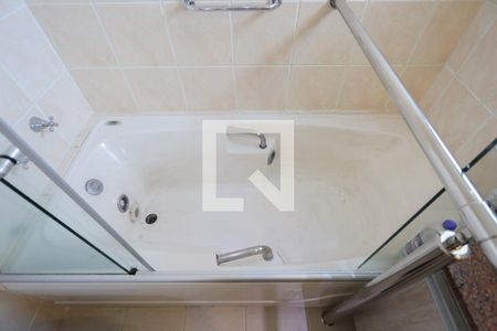 Apartamento à venda com 156m², 4 quartos e 3 vagasBanheiro da Suíte 1