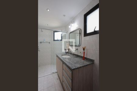 Apartamento à venda com 156m², 4 quartos e 3 vagasBanheiro da Suíte 2