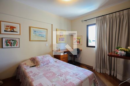 Apartamento à venda com 156m², 4 quartos e 3 vagasSuíte 2