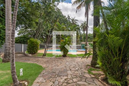 Casa para alugar com 1113m², 3 quartos e sem vagaEntrada - Quintal
