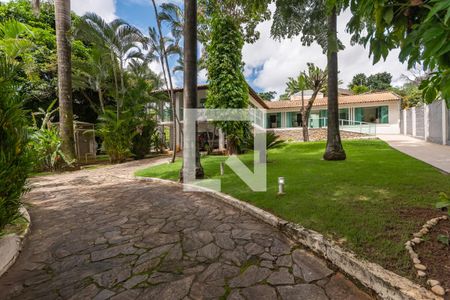 Casa para alugar com 1113m², 3 quartos e sem vagaEntrada - Quintal