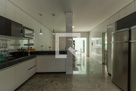 Casa para alugar com 1113m², 3 quartos e sem vagaCozinha