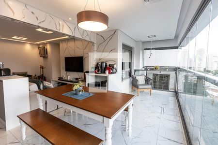 Apartamento à venda com 69m², 2 quartos e 1 vagaVaranda - Sala