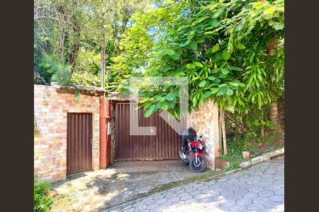 Casa à venda com 3612m², 4 quartos e 6 vagasFachada